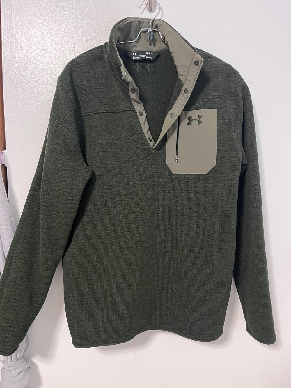 Under Armour Men's Olive & Khaki Quarter-Zip Pullover Sweater